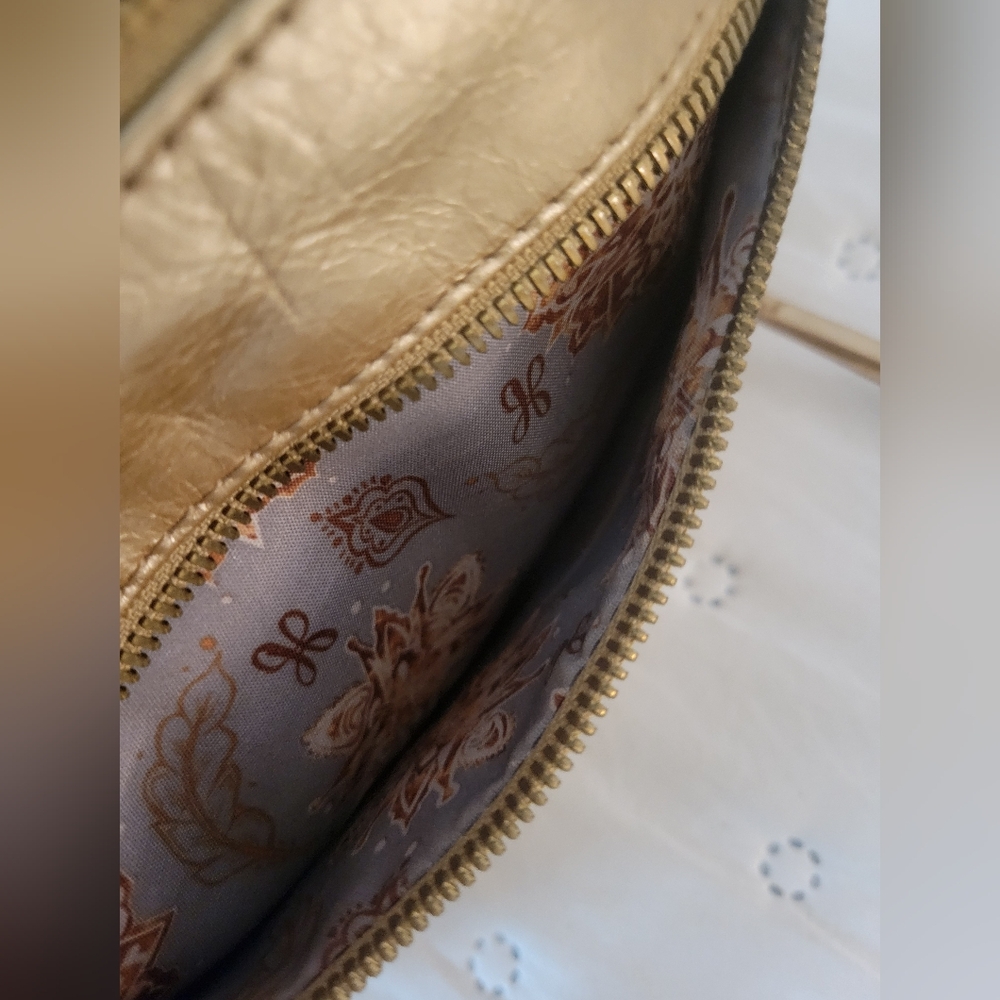 🎉HOBO International Mission Leather Crossbody 🎉DESIGNER CLEARANCE DEAL - Picture 10 of 12